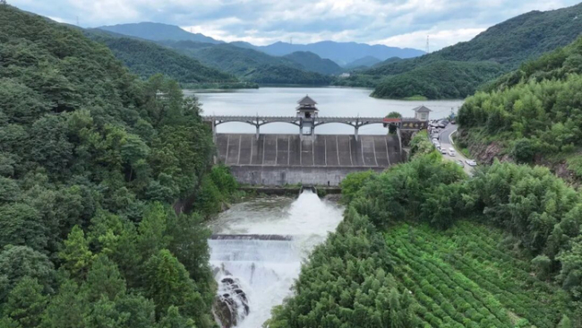 杭州市委书记部署防御台风“巴威” 严阵以待迎战风雨