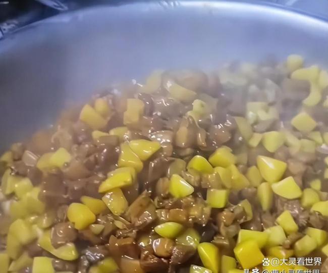 小酒楼自费4000元给救援志愿者做硬菜 谁在真正买单
