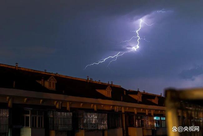 雷暴天气避险指南