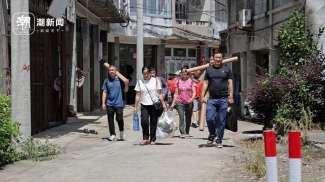 浙江苍南马站隧道变身台风停车场 防台一线紧张备战