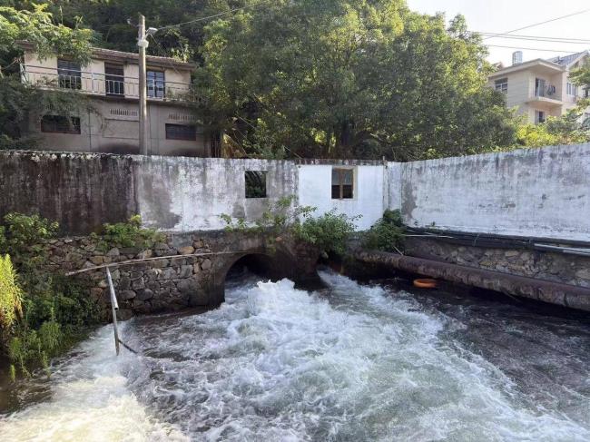 浙江衢州多地严阵以待防御台风巴威 全力以赴守护安全