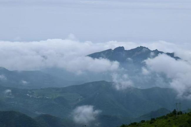 北京云海翻涌西山美如画 梦幻景致映京城