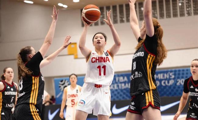 中国U17女篮79-54胜德国 全场压制对手