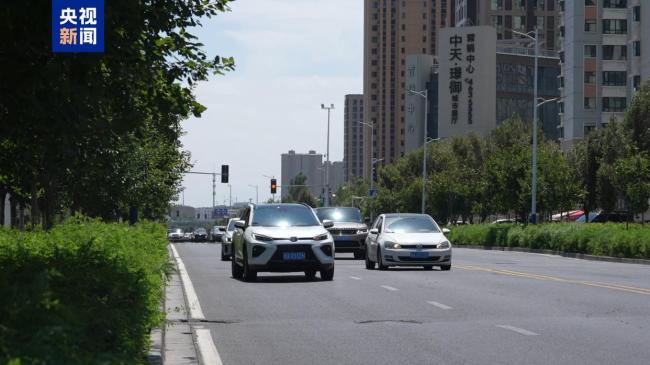 新疆升级发布高温红色预警 多地气温将超45℃