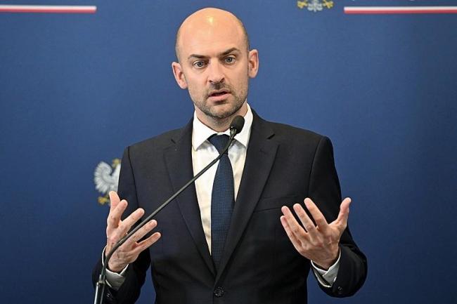 法国外长反对美国干涉欧洲事务 坚决维护选举自主权
