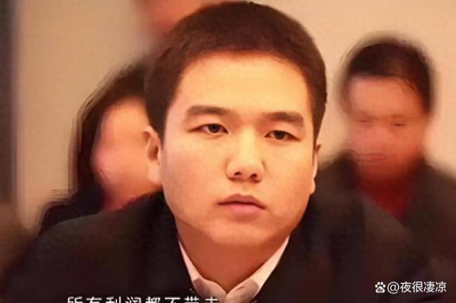 媒体:县长硬刚首富背后是权力傲慢 屠龙少年终成恶龙