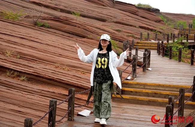 行进中国丨烟雨丹霞美如画