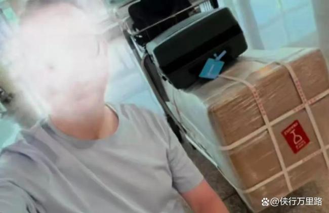 男子回应花3000元带两台空调飞巴黎 反向代购引发热议