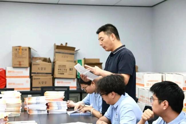 郑州大学录取通知书已寄出 2026级新郑大人启航