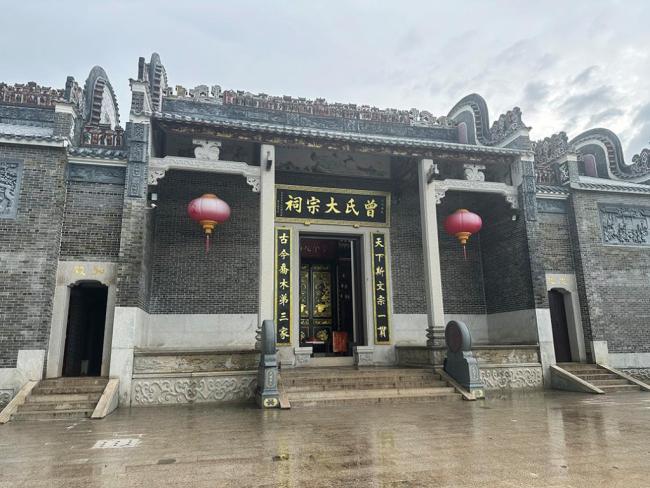 花700多万元建宗祠,建成一年后木材腐烂开裂成严重损坏房,3人已被警方抓