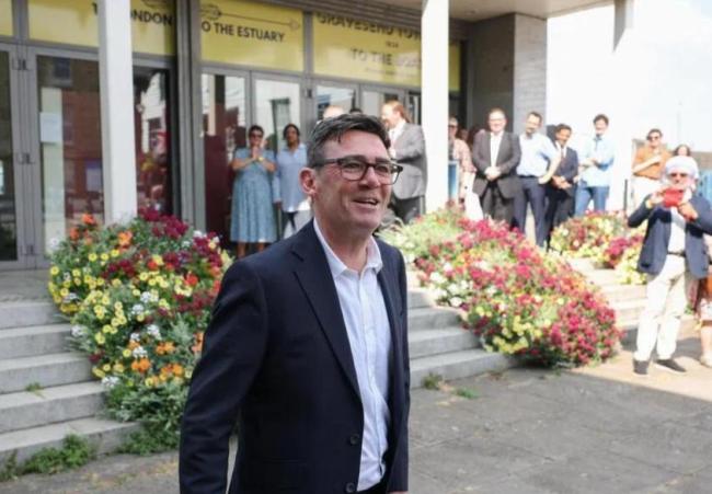 英新首相上任 中企维权前景如何 中企严正声明维权