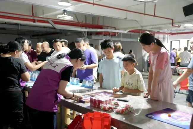 带薪陪娃 “这才是最好的招工简章” 暖心举措稳接“小候鸟”
