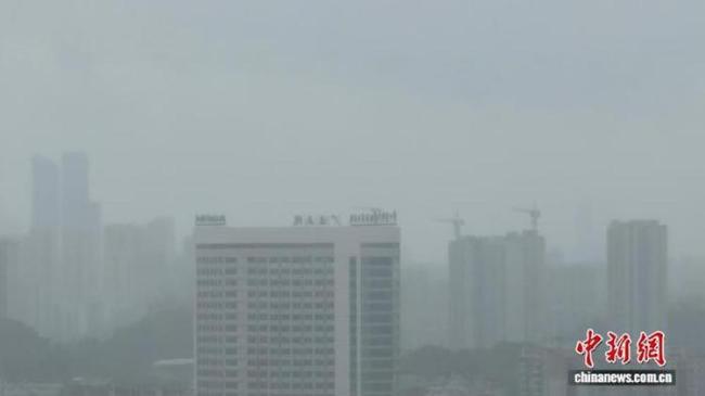 台风红霞已降到热带风暴级