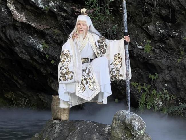 杭州景区又出爆款NPC 自带天庭混响