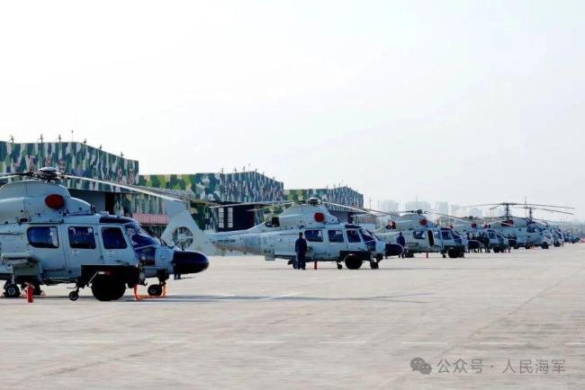 东部战区海军某部海上实弹射击 锤炼实战本领