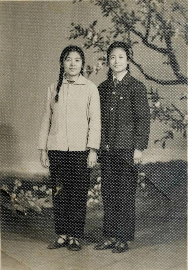 唐山大地震截瘫后结为夫妻 活出生命的色彩