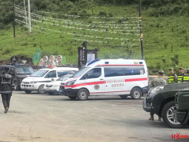 门票8元的露营胜地和突如其来的山洪 悲剧中的生死救援