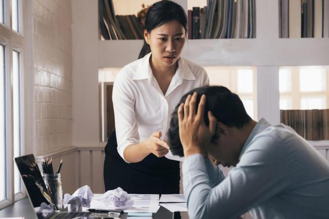 在张雅琪身上看到了自己的同事 真人秀里的职场缩影