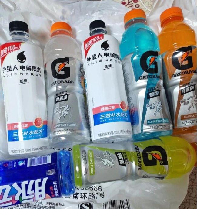 可乐和冰红茶没人要 传统饮料销量暴跌