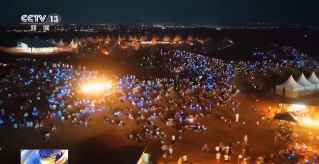 多彩活动点亮夏夜 暑期特色文旅消费火热