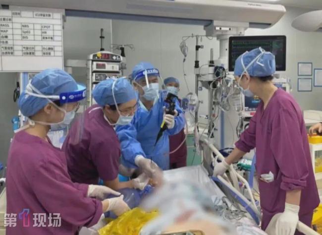 女子漂流呛水后吐200毫升血进ICU