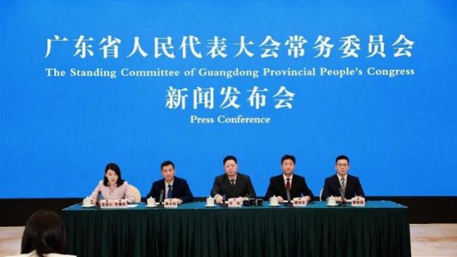 外卖封口损坏骑手消费者均可拒收 新规保障食品安全