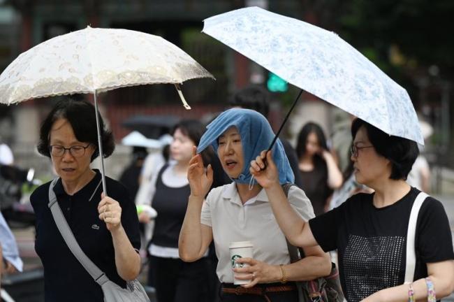 除了韩国罕见高温，内政危机同样让李在明烫手 执政压力骤增