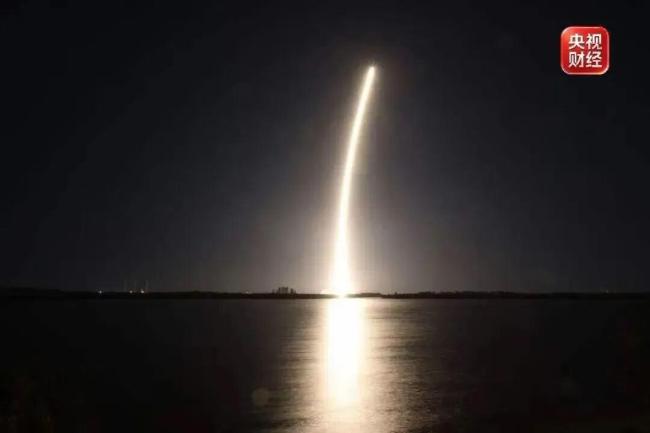 中国卫星拍到猎鹰9号火箭残骸撞月