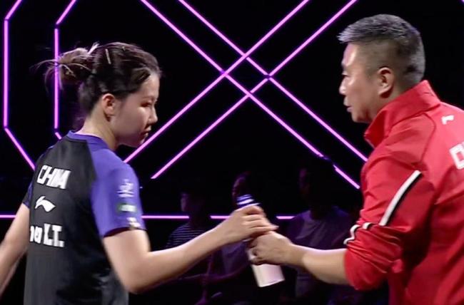 陈幸同2比4张本美和 国乒双线丢冠 国乒女单遭“三连杀”
