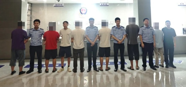 前哨放风,企图“瞒天过海”?一非法运输团伙被端!