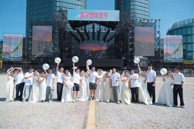 银行能办结婚证了 婚姻登记新体验
