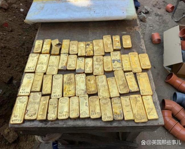 比利时老房翻修翻出价值超7000万黄金 意外发现改变命运