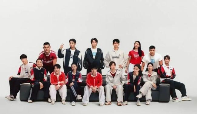 《GQ》杂志公布八月封面