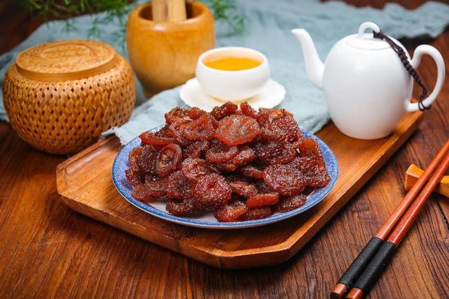 它是水果界的“维C天花板”含量是橙子的78倍：刺梨营养丰富多样
