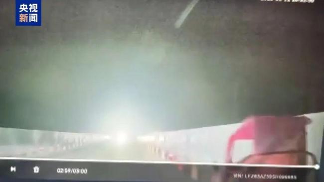 醉酒男子开智驾睡觉撞上酒驾三轮摩托 智能辅助驾驶非免责理由