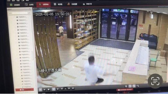 男子吃炭火锅一氧化碳中毒索赔5万 通风不良酿祸