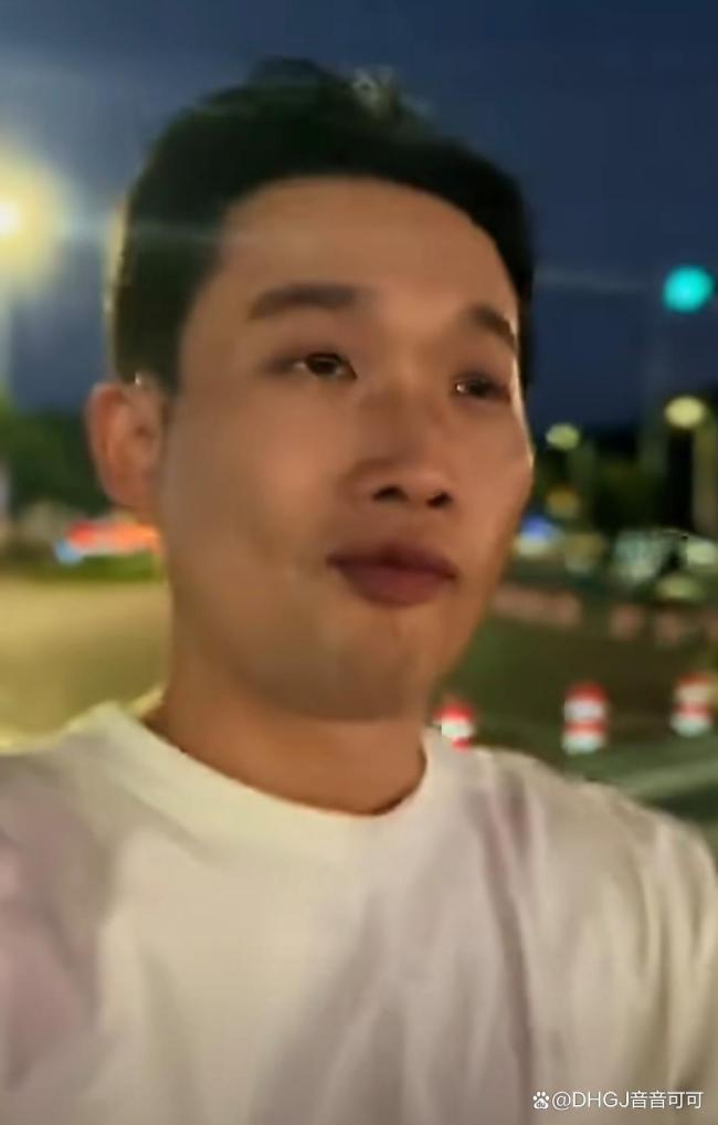 殷世航恭喜男德当爸 CP粉心碎一地