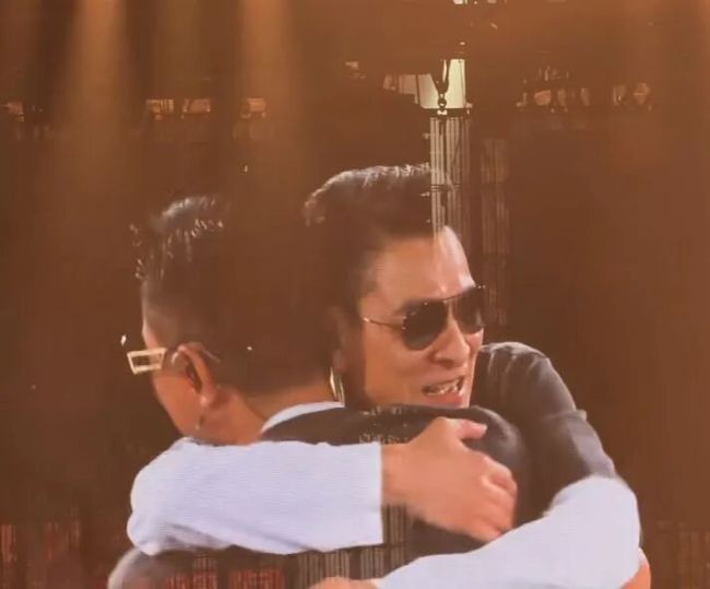 古天乐演唱会神秘嘉宾是刘德华 两代杨过同框献唱