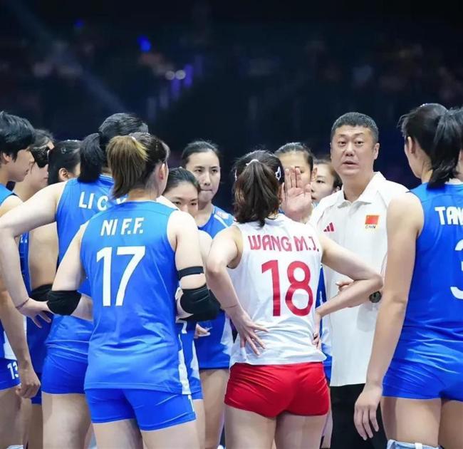 中国女排队员回应开门红 吴梦洁火线复出争胜
