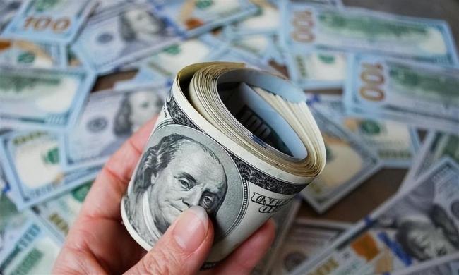 40万亿美债压顶 美会拿日本开刀吗 债务危机引发全球关注