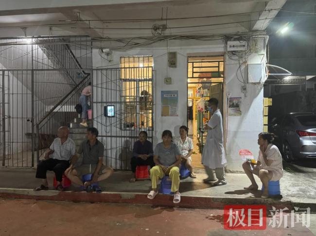 记者实探广西崇左宁明县一中安置点 洪水中的温暖守护