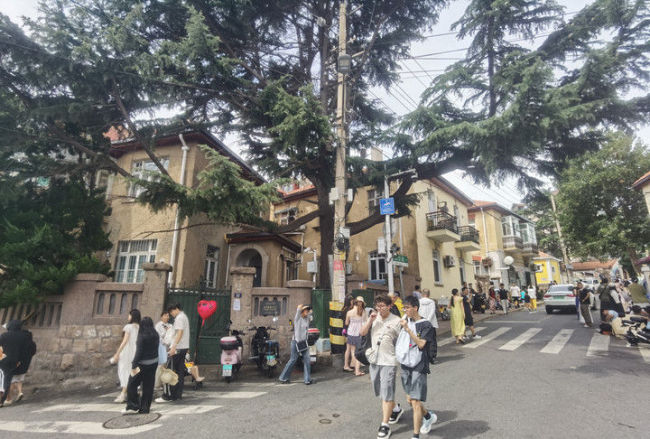 走进《欢迎来龙餐馆》取景地 青岛老城的光影故事