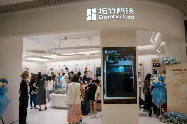硬科技开始拯救商场了 科技潮流吸引新客群