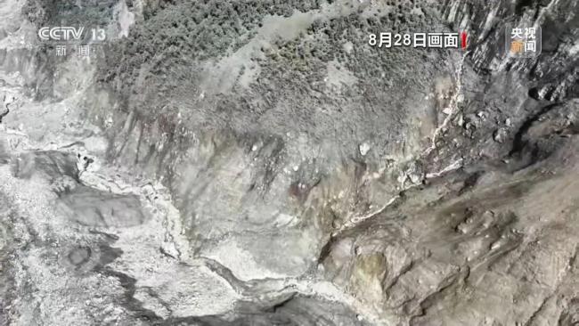 再难 也要挺进核心区 救援黄金72小时