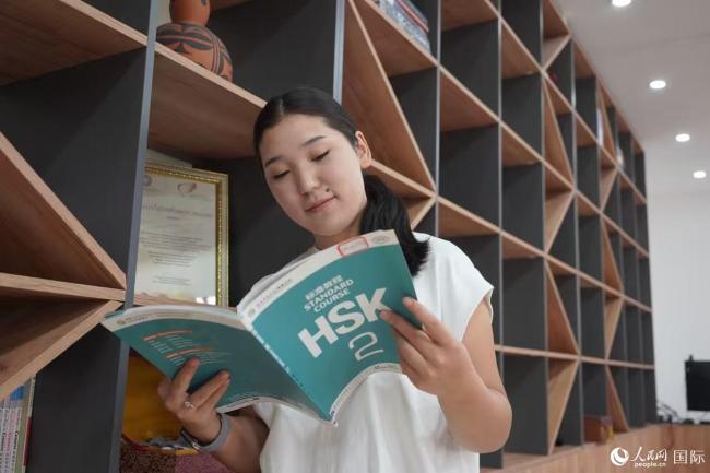 吉尔吉斯斯坦掀起中文热 青年走进中国世界