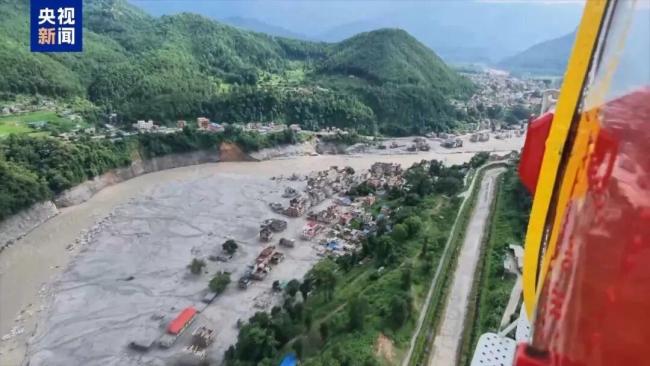 尼泊尔泥石流已致1287人遇难 救援面临严峻挑战