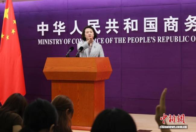 敦促法方停止双重标准