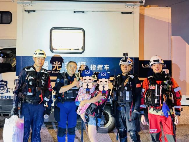 中国安能在福建莆田持续转移被困群众 多部门联合救援进行中