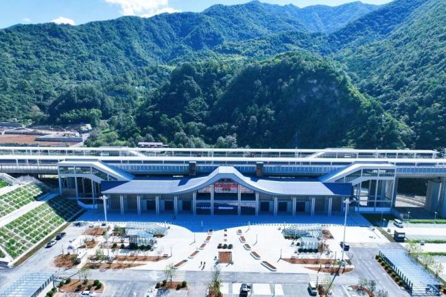 西康高铁四座新建客运站房装修完成 设计巧思展现地域特色