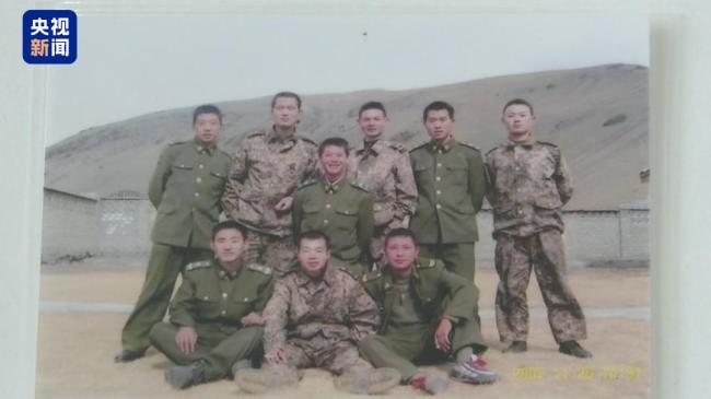 烈士牺牲17年后儿子考上军校 接续荣光赴军营